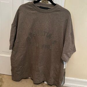 Men’s brand new extra thick essentials t shirt